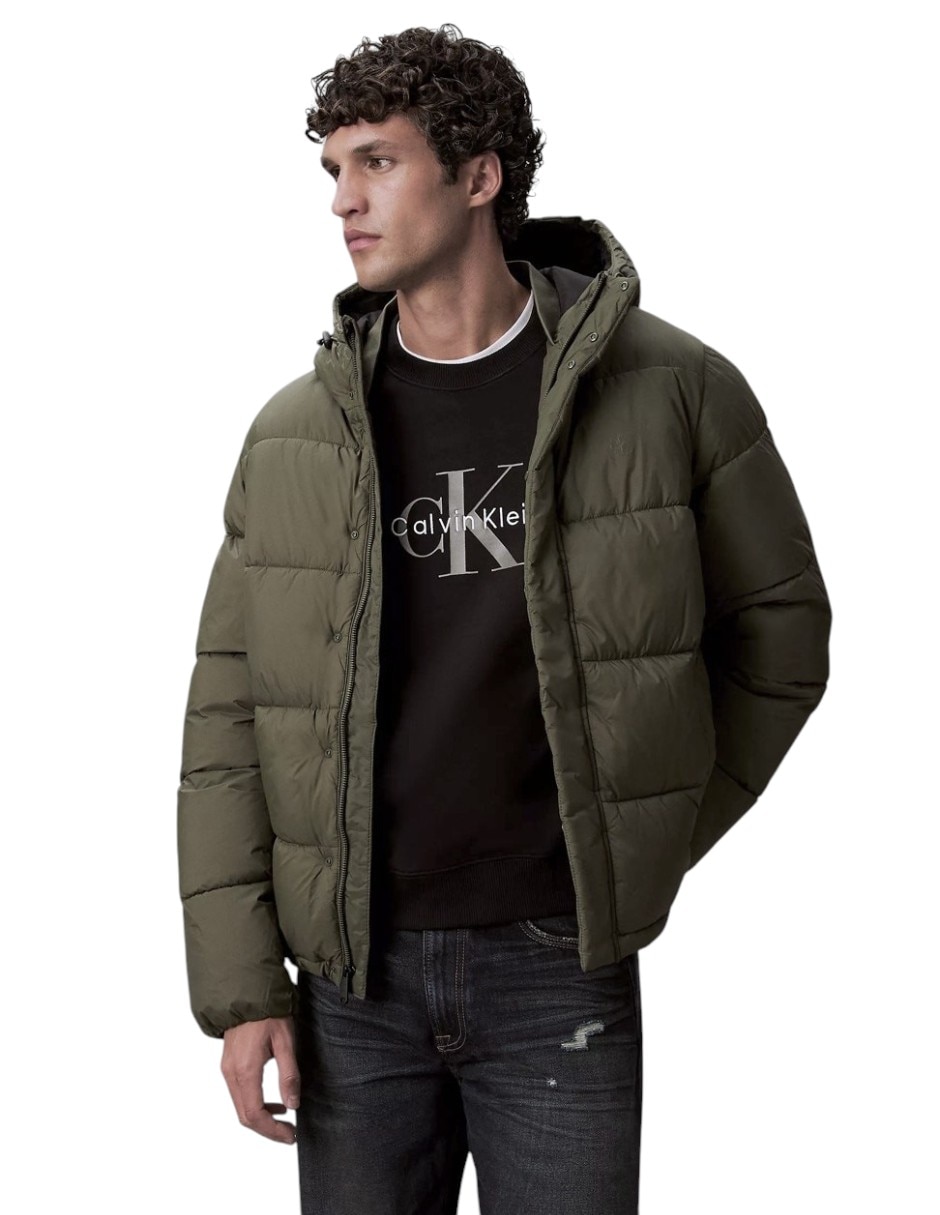 Chamarra acolchada calvin klein sí de nylon con capucha para hombre