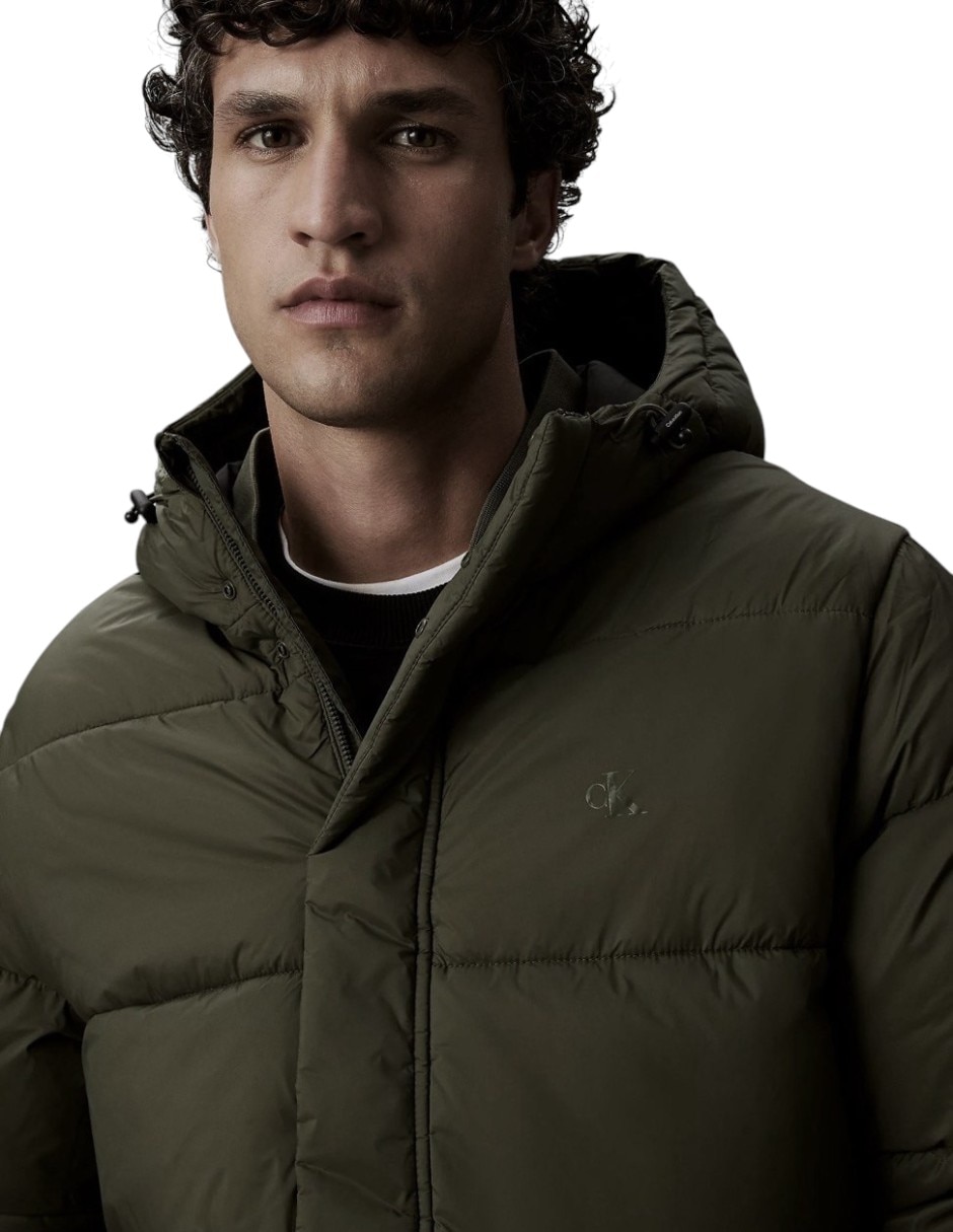 Chamarra acolchada calvin klein sí de nylon con capucha para hombre