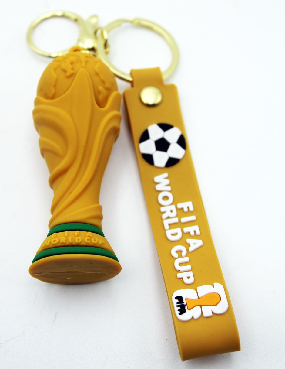 Llavero obi-one soccer de plástico y metal