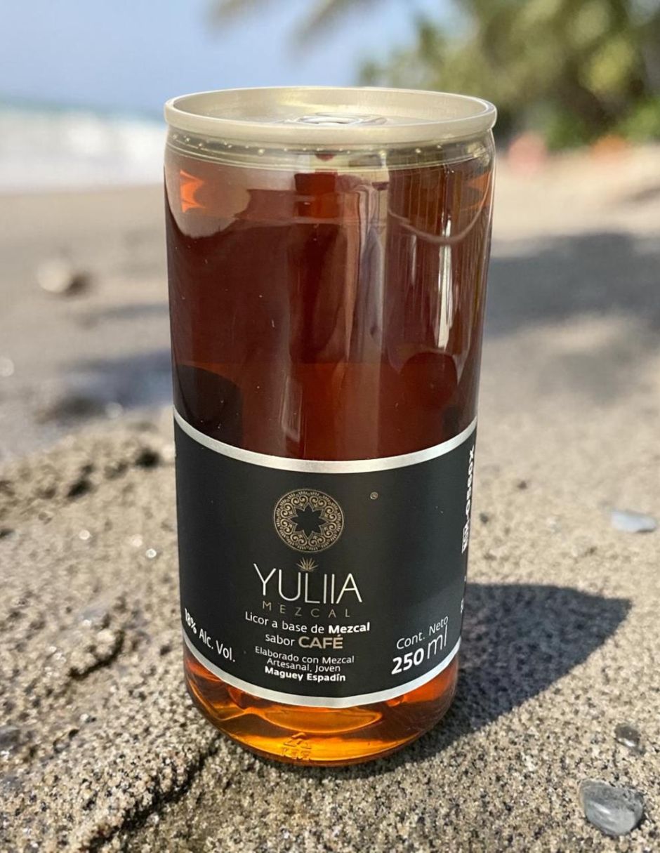 Mezcal Yulia joven 250 ml 3