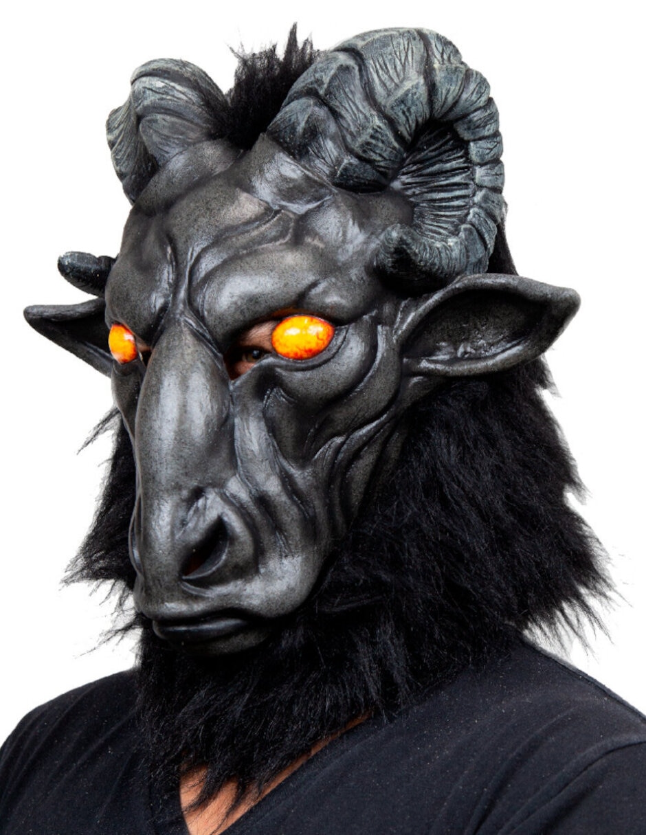 Máscara para disfraz de baphomet 4