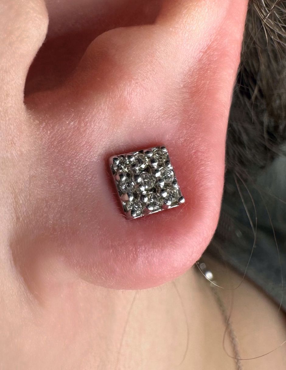 Broqueles de cuadrada IDC de oro blanco 14 k con acabado brillante diamante