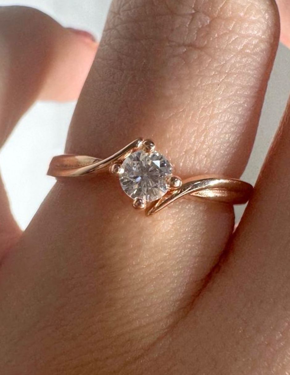 Anillo con gema redondo IDC 14 k de oro rosa diamante brillante