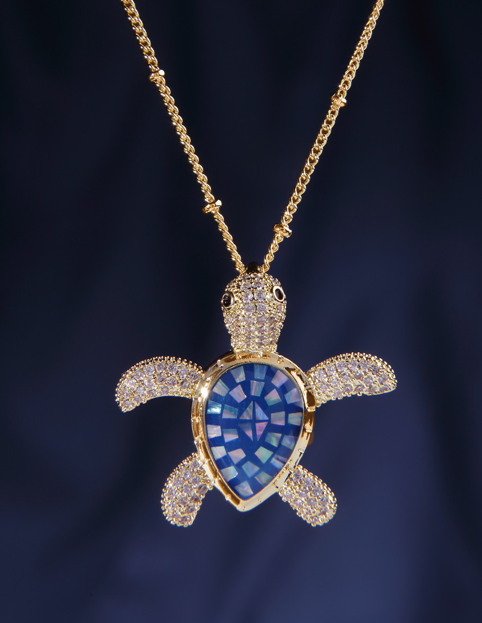 Collar con dije de tortuga Yoiko