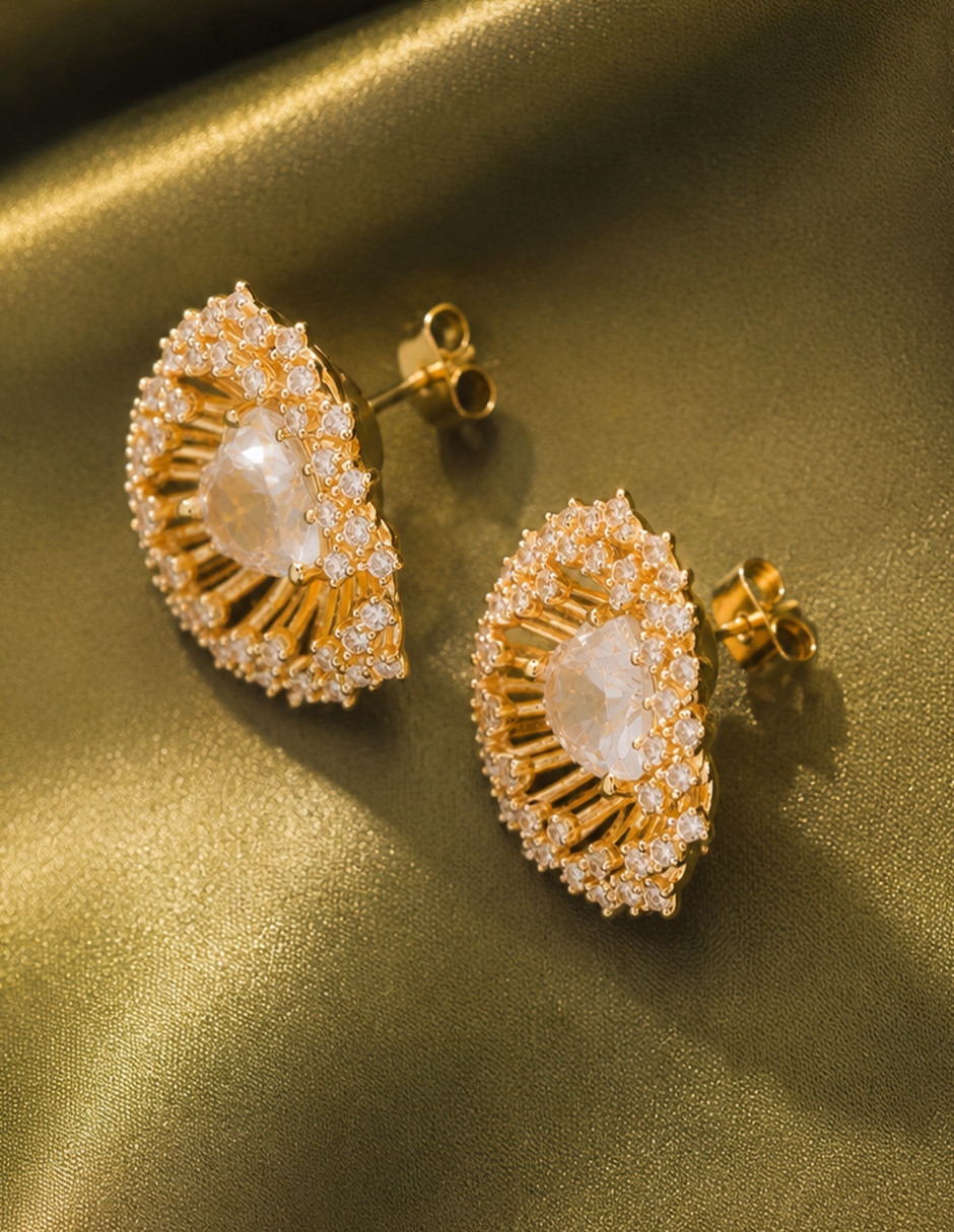 Broqueles de corazón Yoiko Destello con acabado baño de oro zirconia