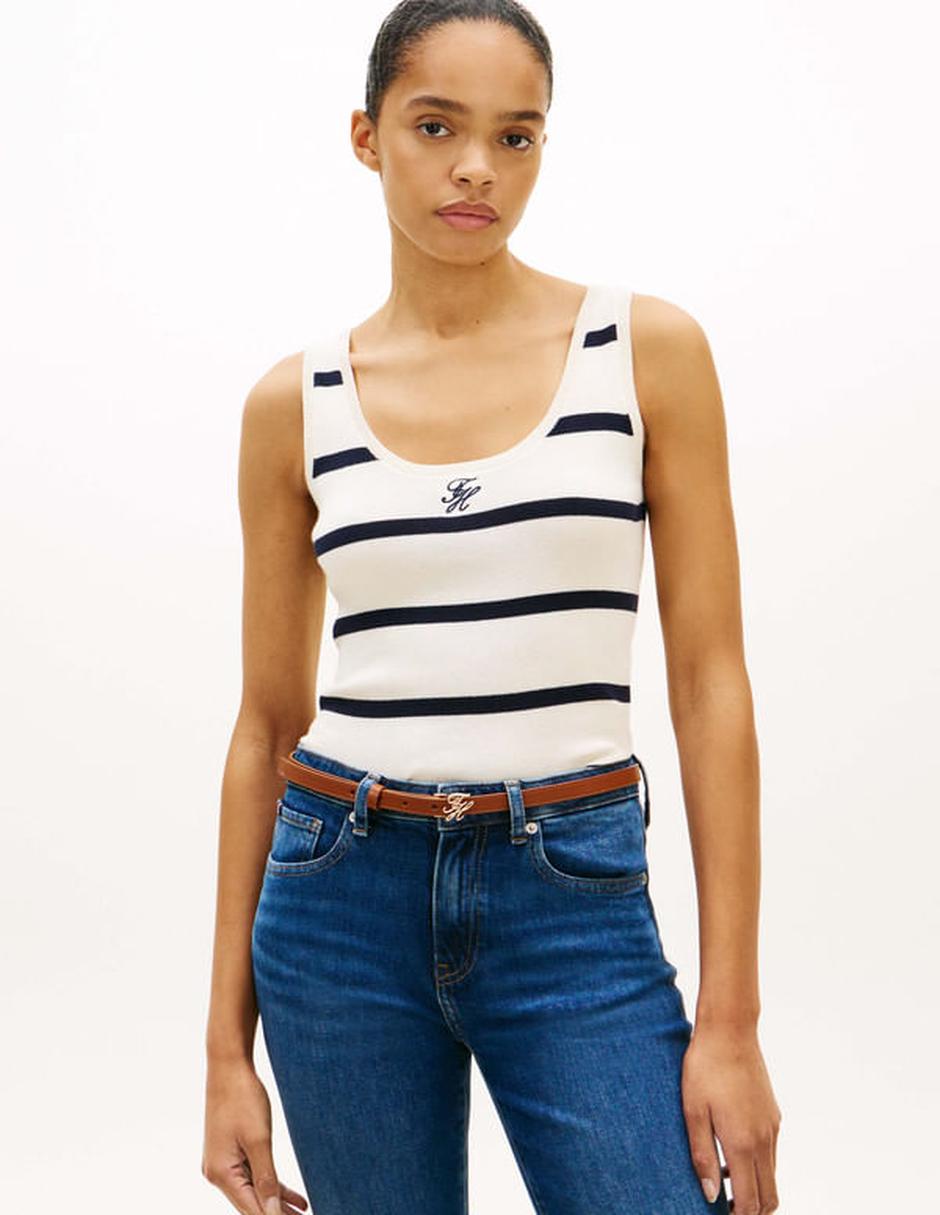 Playera cuello redondo para mujer