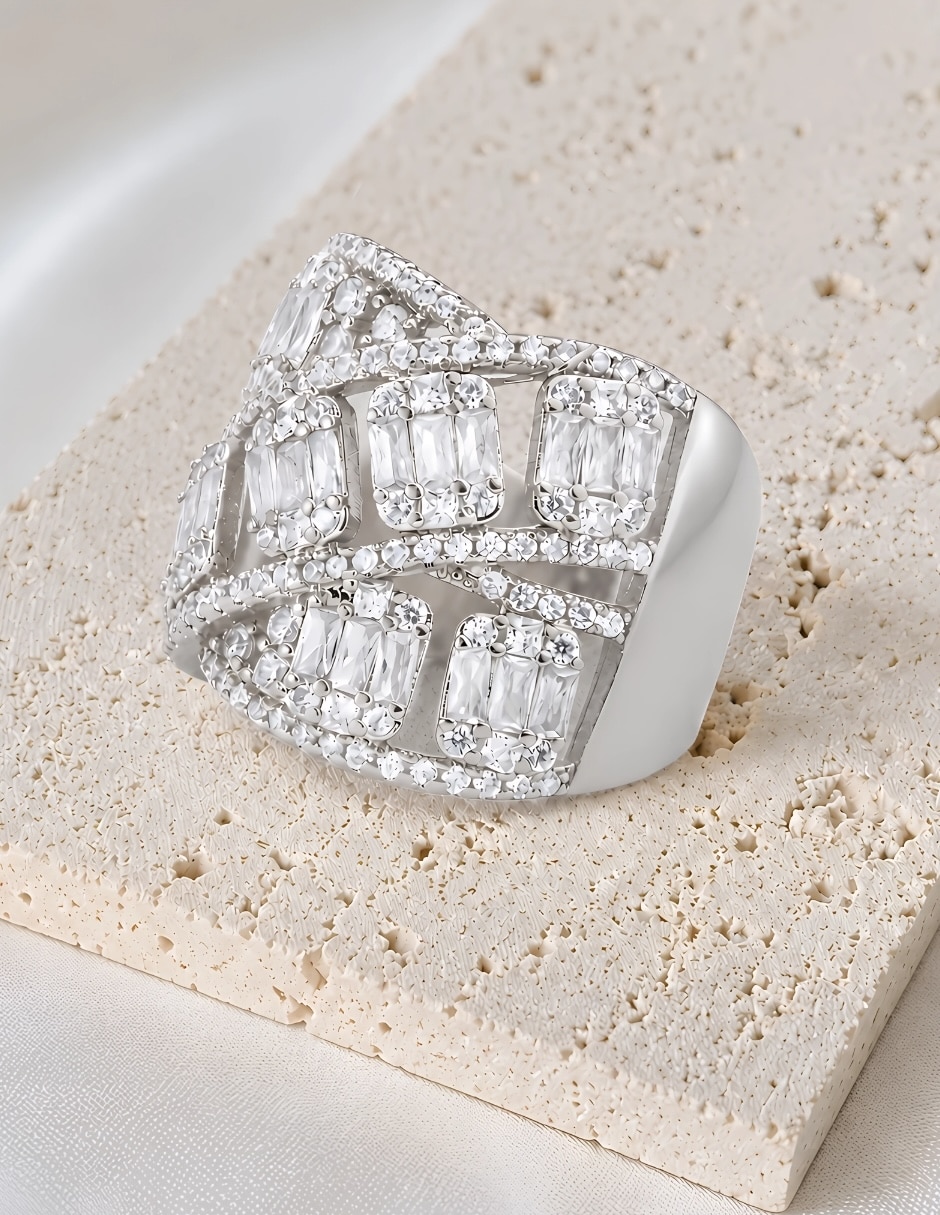 Anillo Yoiko zirconia baño de rodio