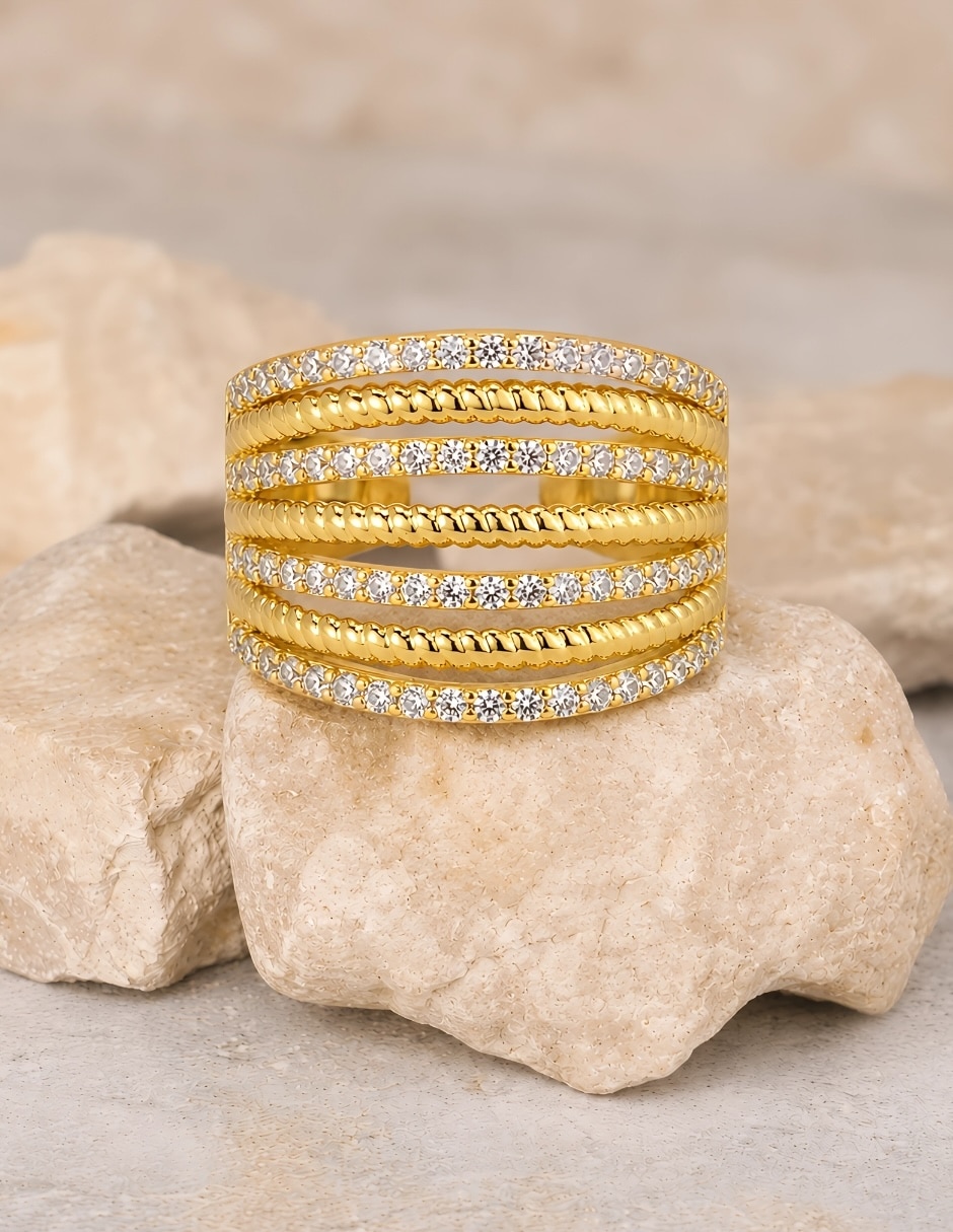Anillo Yoiko zirconia baño de oro 18 k