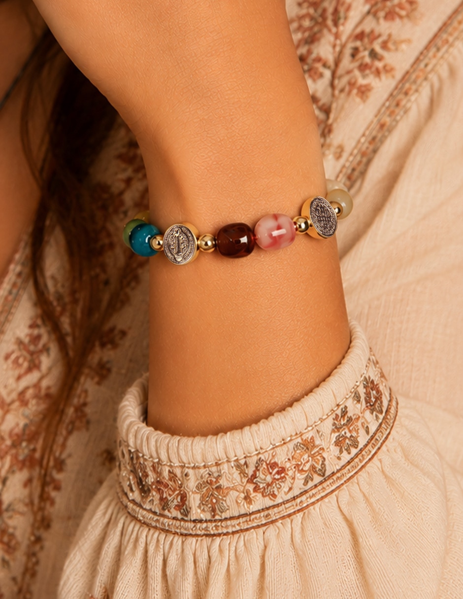 Pulsera con resina san benito arcoíris 6