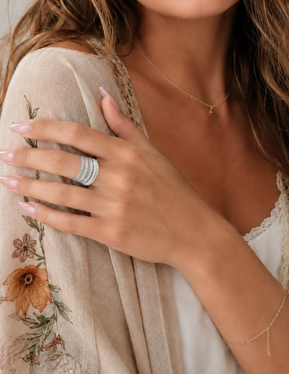 Anillo Yoiko zirconia baño de rodio