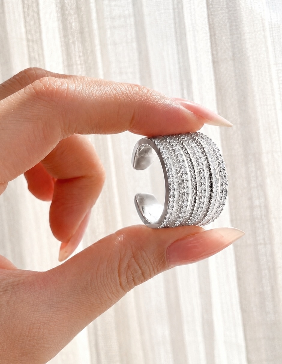 Anillo Yoiko zirconia baño de rodio