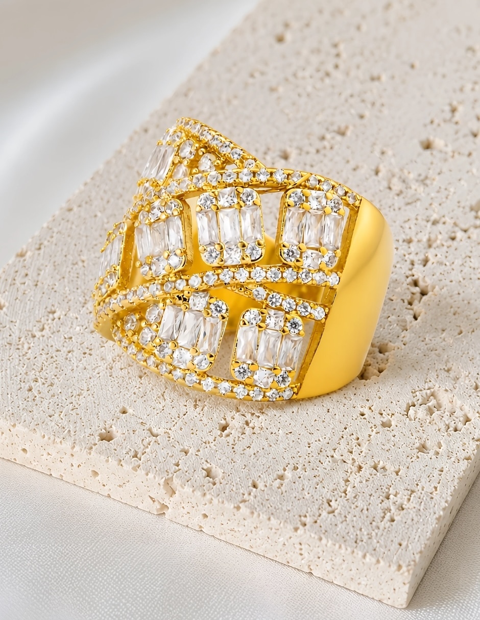 Anillo zirconia baño de oro 8