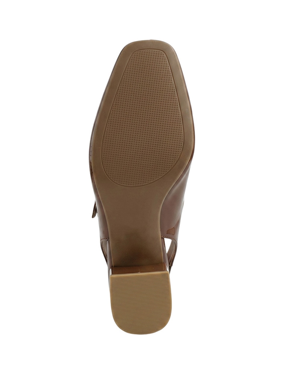 Zapatilla charol 5