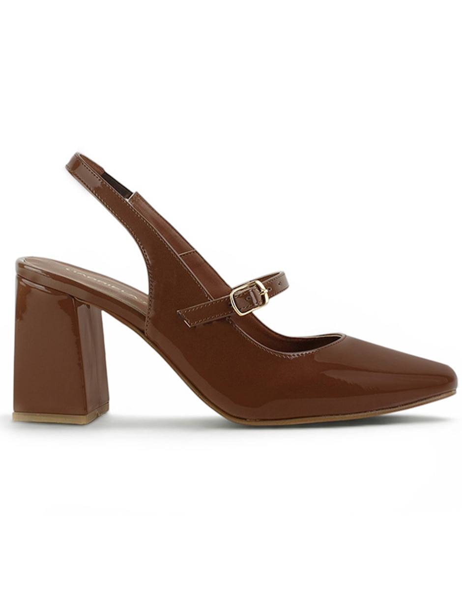 Zapatilla charol 8