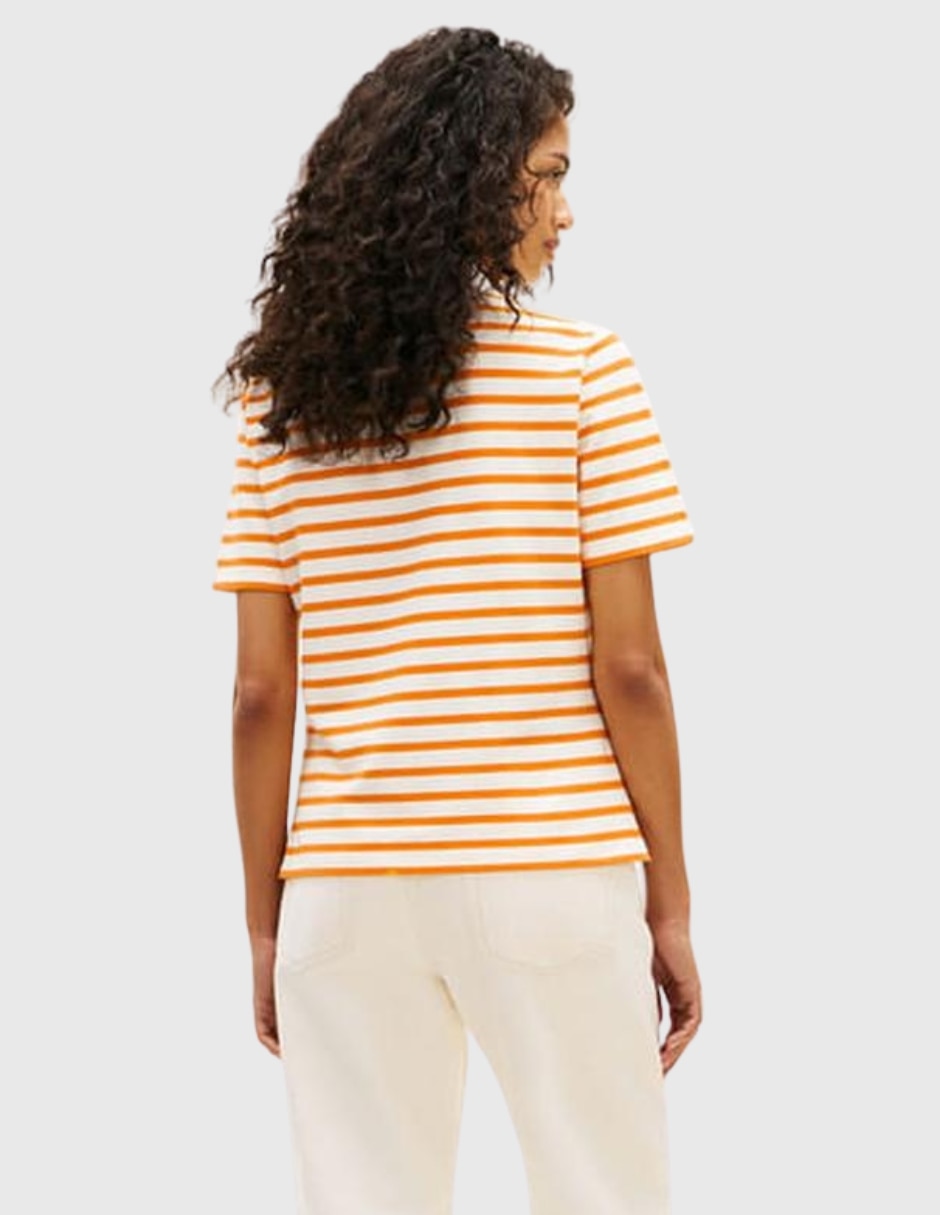 Playera tipo polo para mujer 2