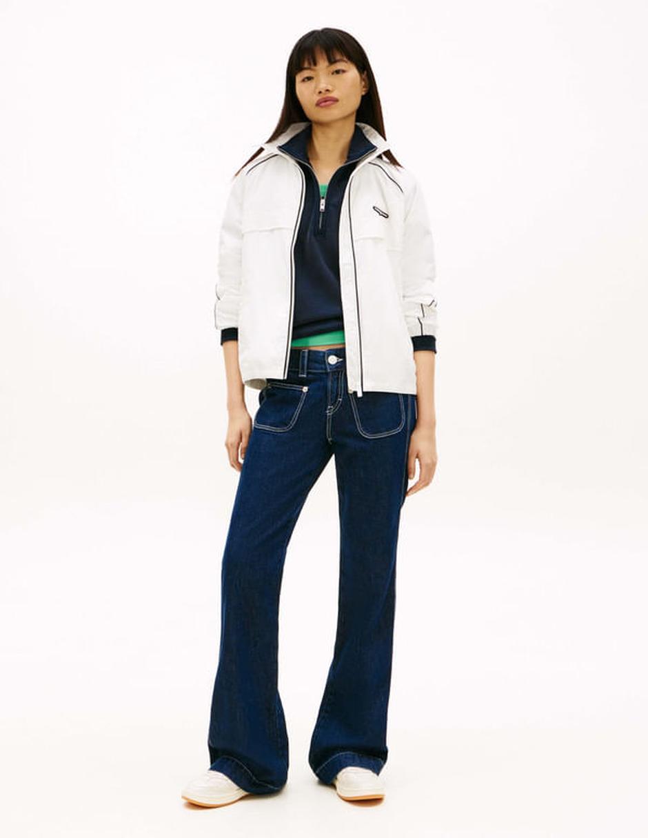 Chamarra casual Tommy Jeans resistente al agua para mujer