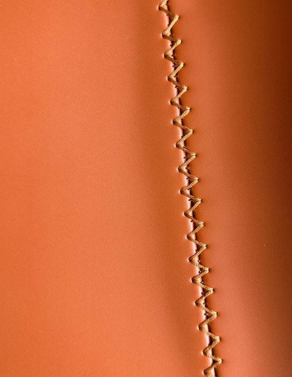 Silla de vinipiel 4