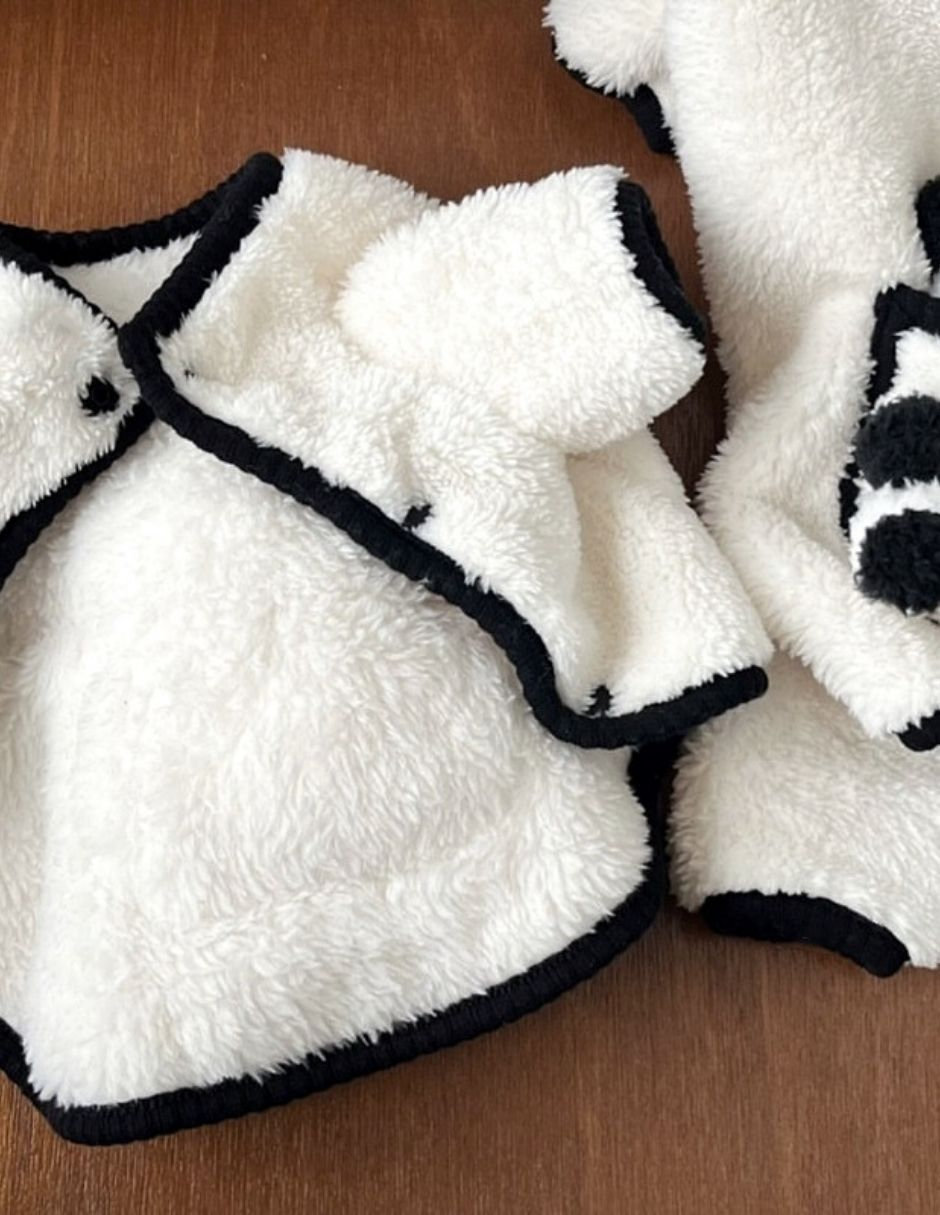 Sudadera para perro con pandita 3