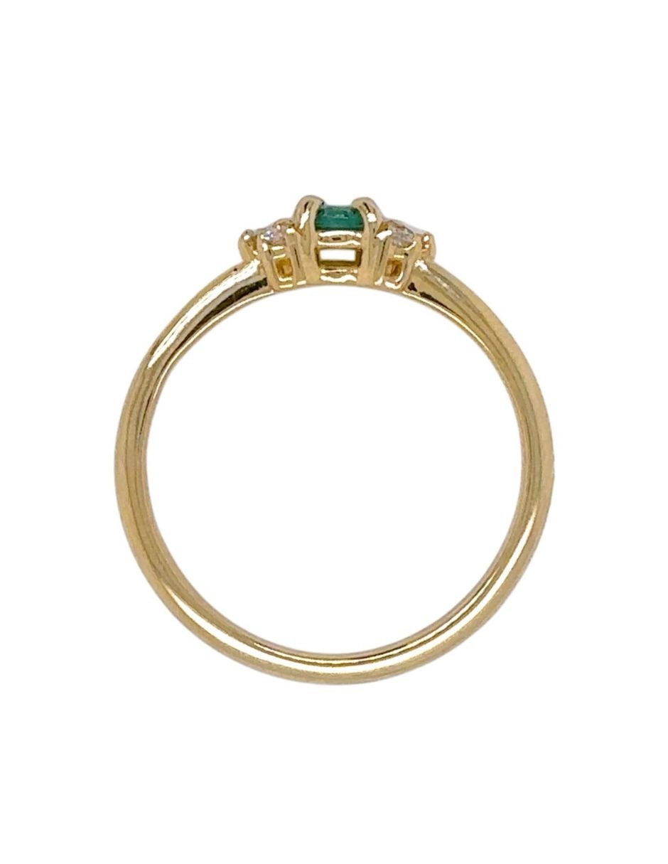 Anillo con gema de ovalada idc 14 k de oro amarillo esmeralda y diamante brillante