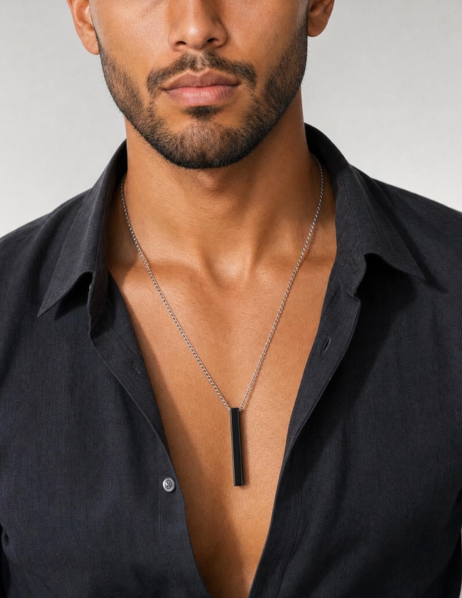 Collar con dije de rectangular chulada black