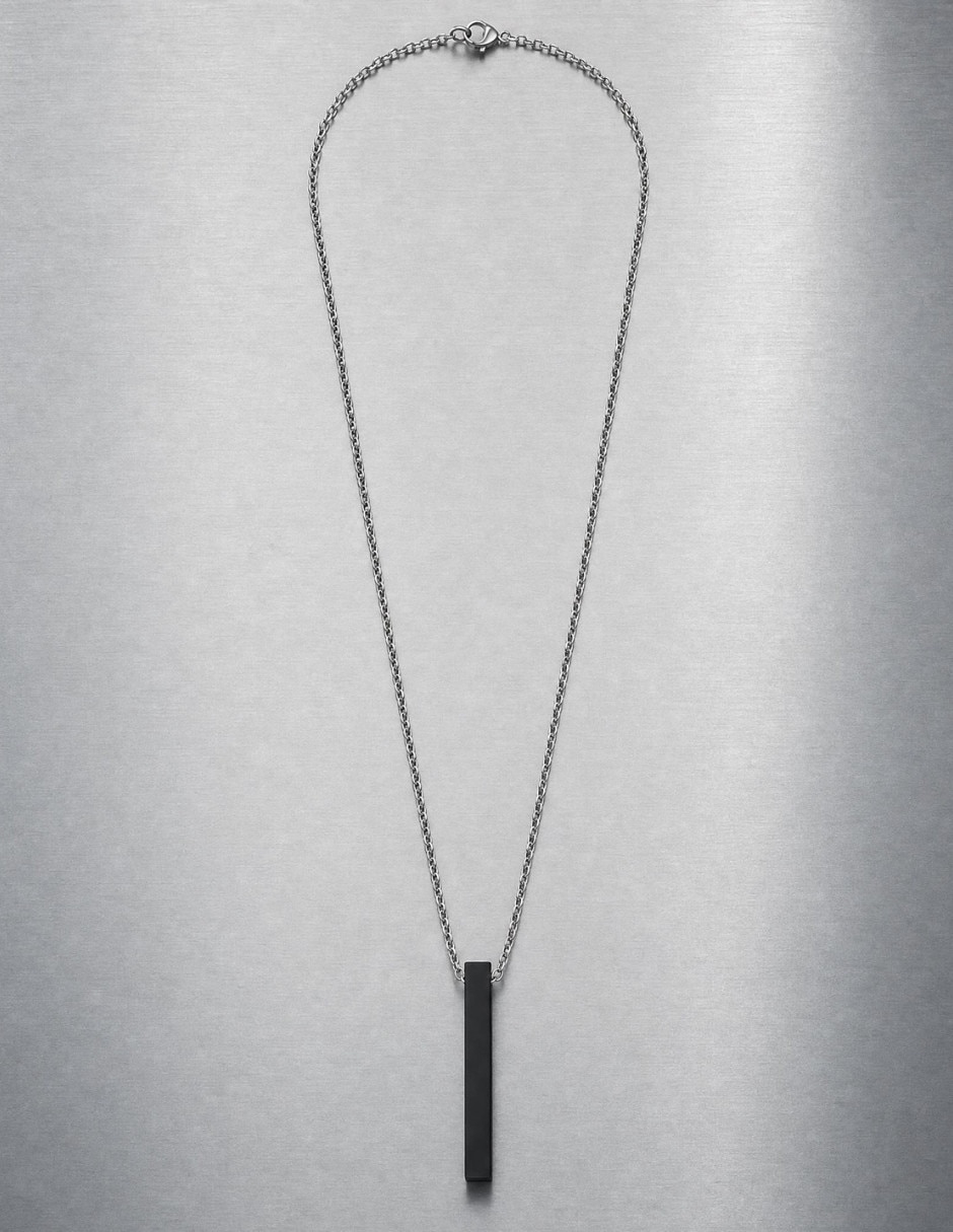 Collar con dije de rectangular chulada black