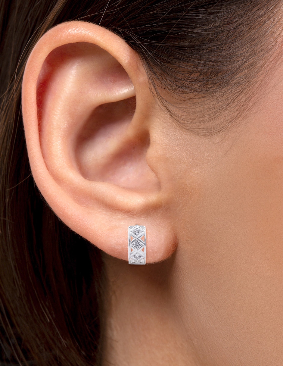 Aretes huggies redondos de Plata P 925 con acabado pulido zirconia 3