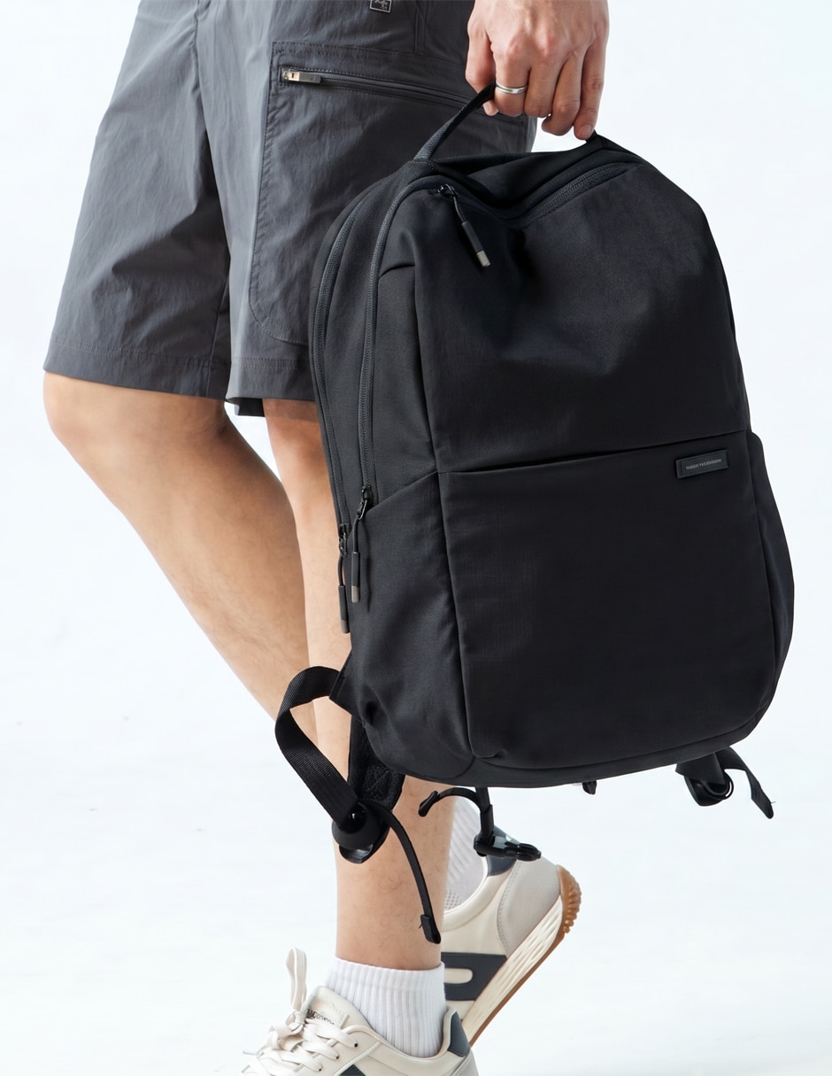 Mochila con portalaptop impermeable unisex 4