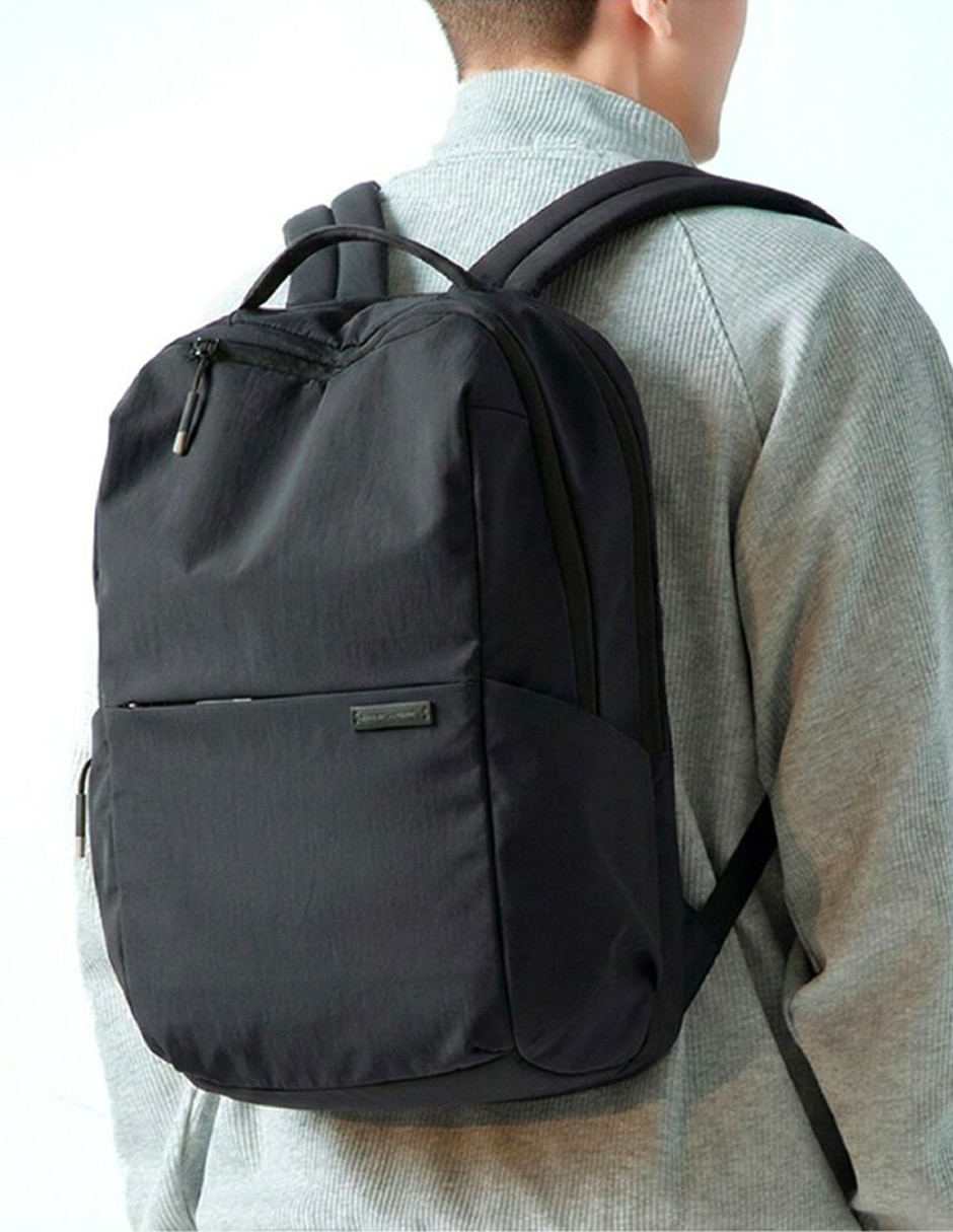 Mochila con portalaptop impermeable unisex 6