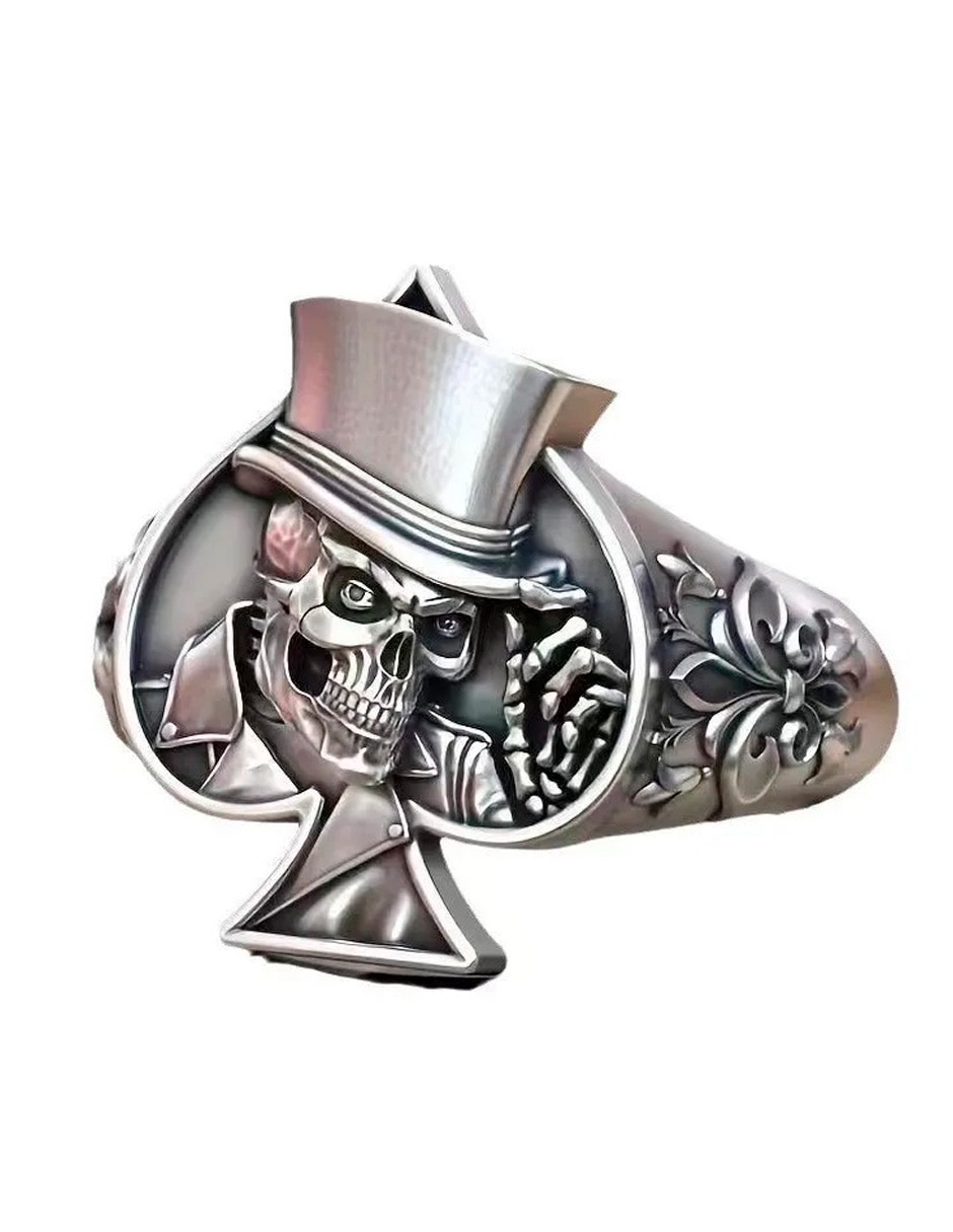 Anillo de calavera brillante