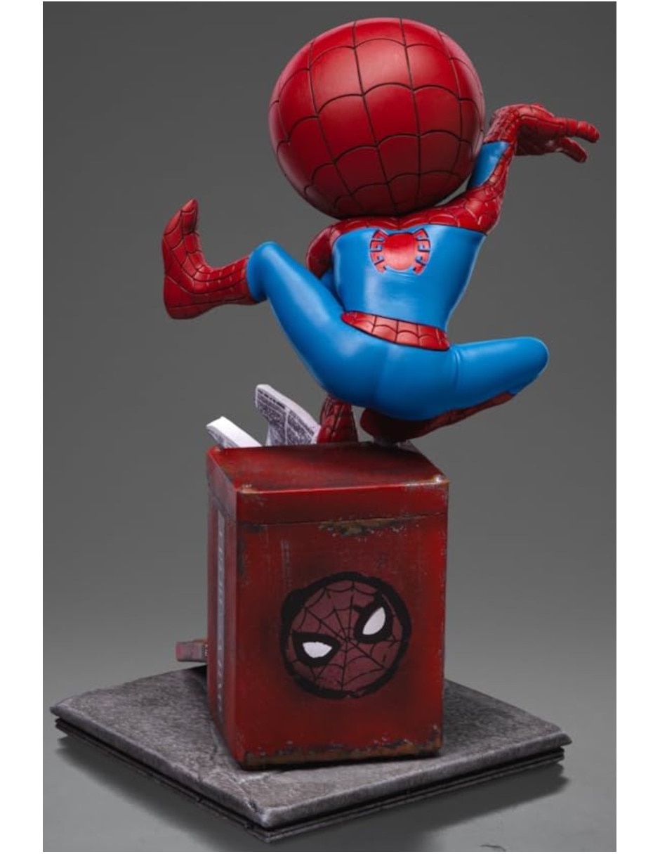 Figura de colección marvel comics spider-man iron studios