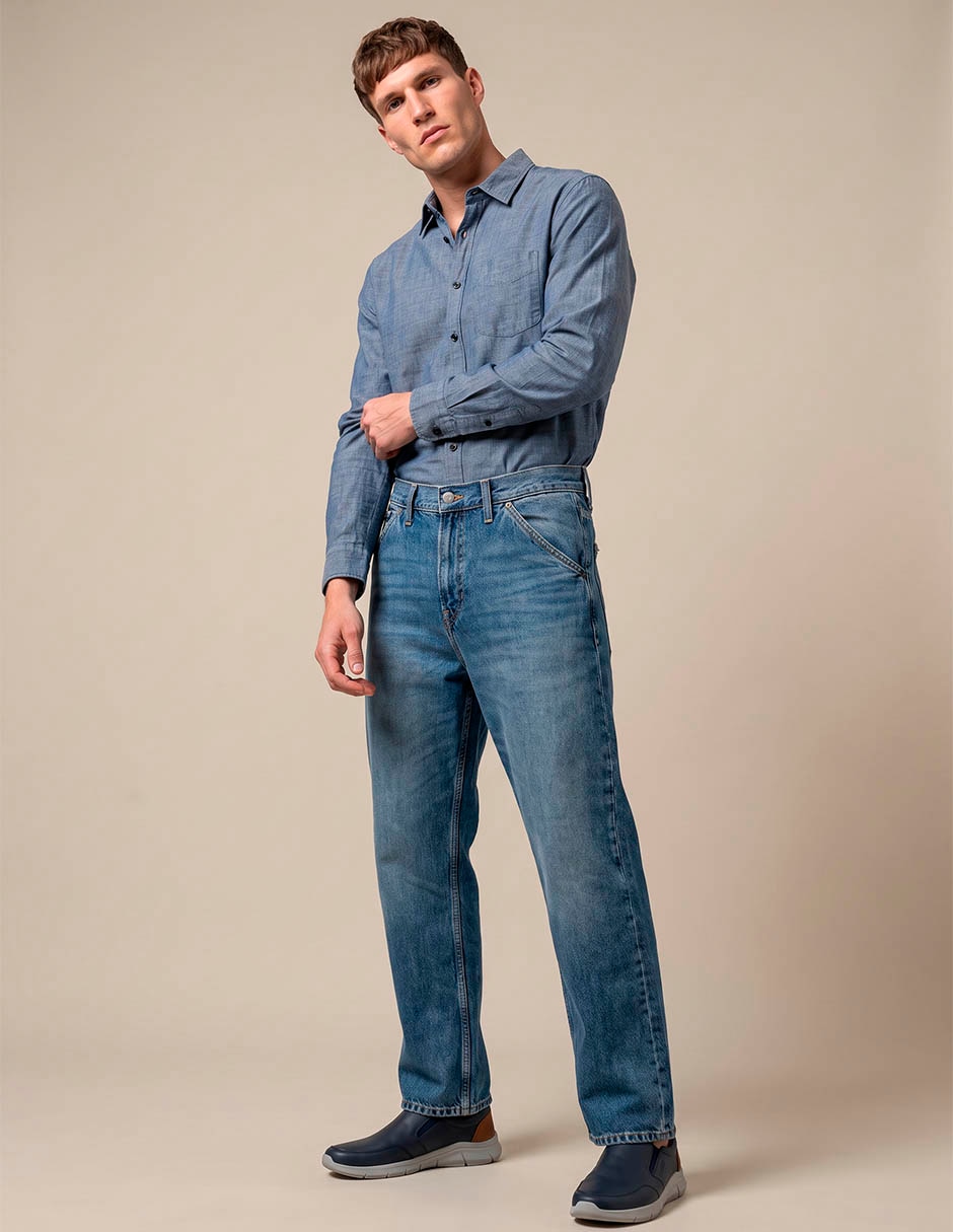 Jeans straight lavado stone wash para hombre 3