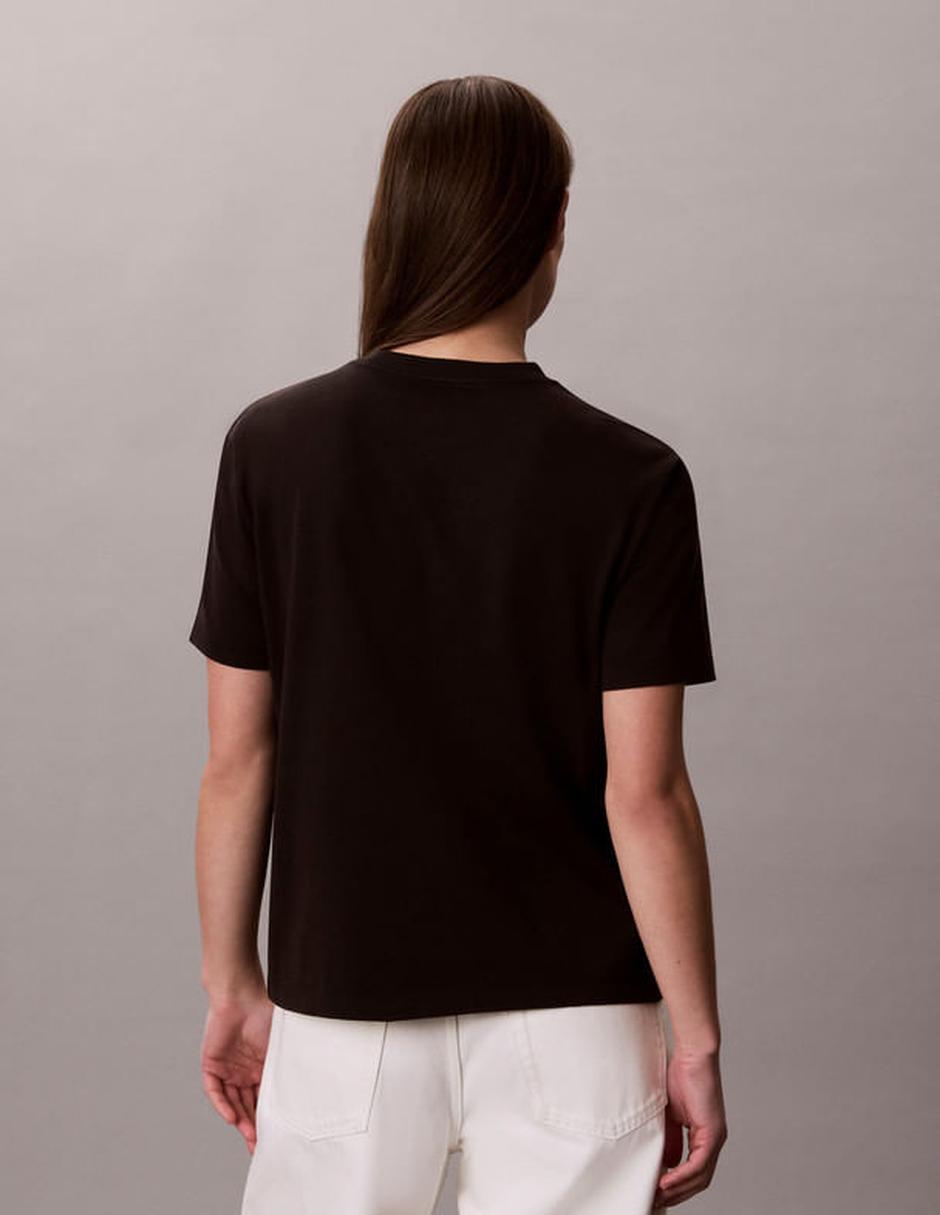 Playera manga corta cuello redondo para mujer 3