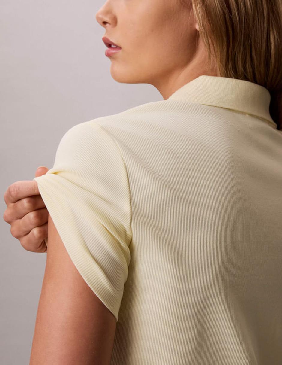 Playera tipo polo para mujer 6