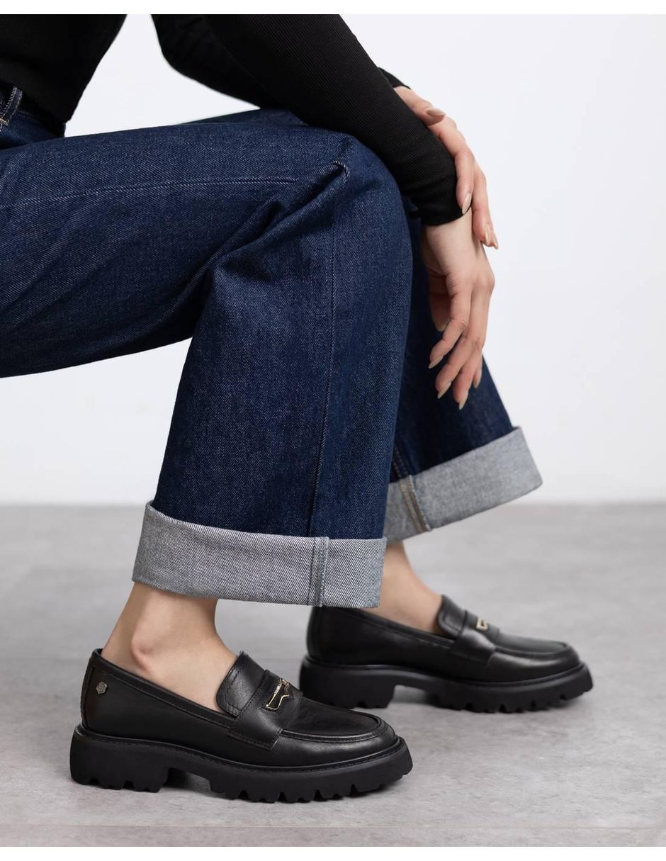 Zapato de piel para mujer