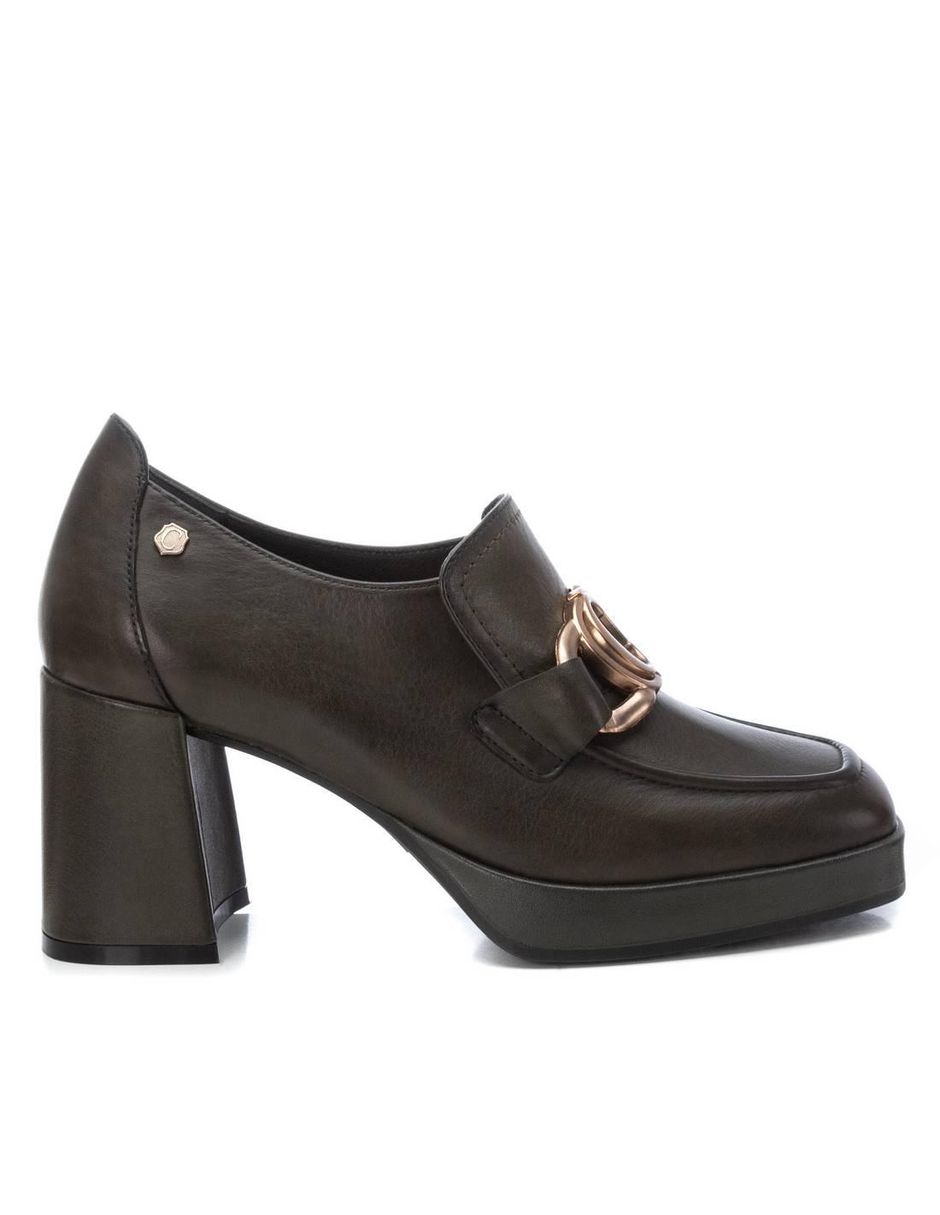 Zapato de piel para mujer
