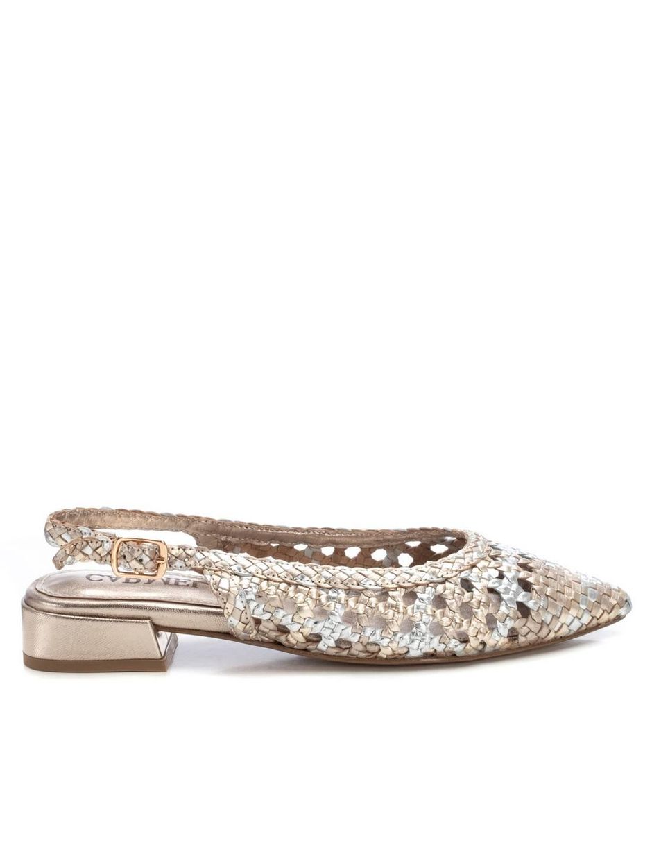 Zapato de piel para mujer