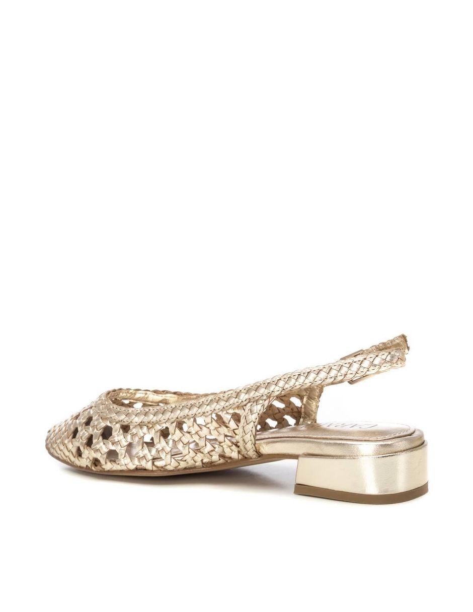 Zapato de piel para mujer