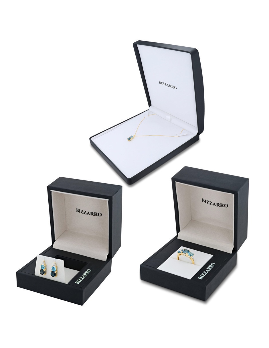 Aretes collar y anillo cuadrada Joyerías Bizzarro de oro amarillo 14k diamante