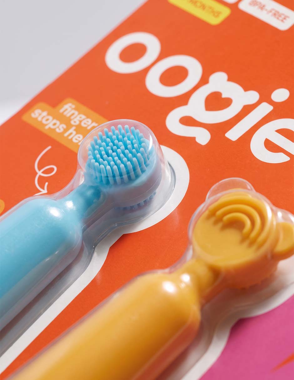 Kit básico Ooggibear cepillo de dedo y raspador de lengua 2 piezas para bebé 3