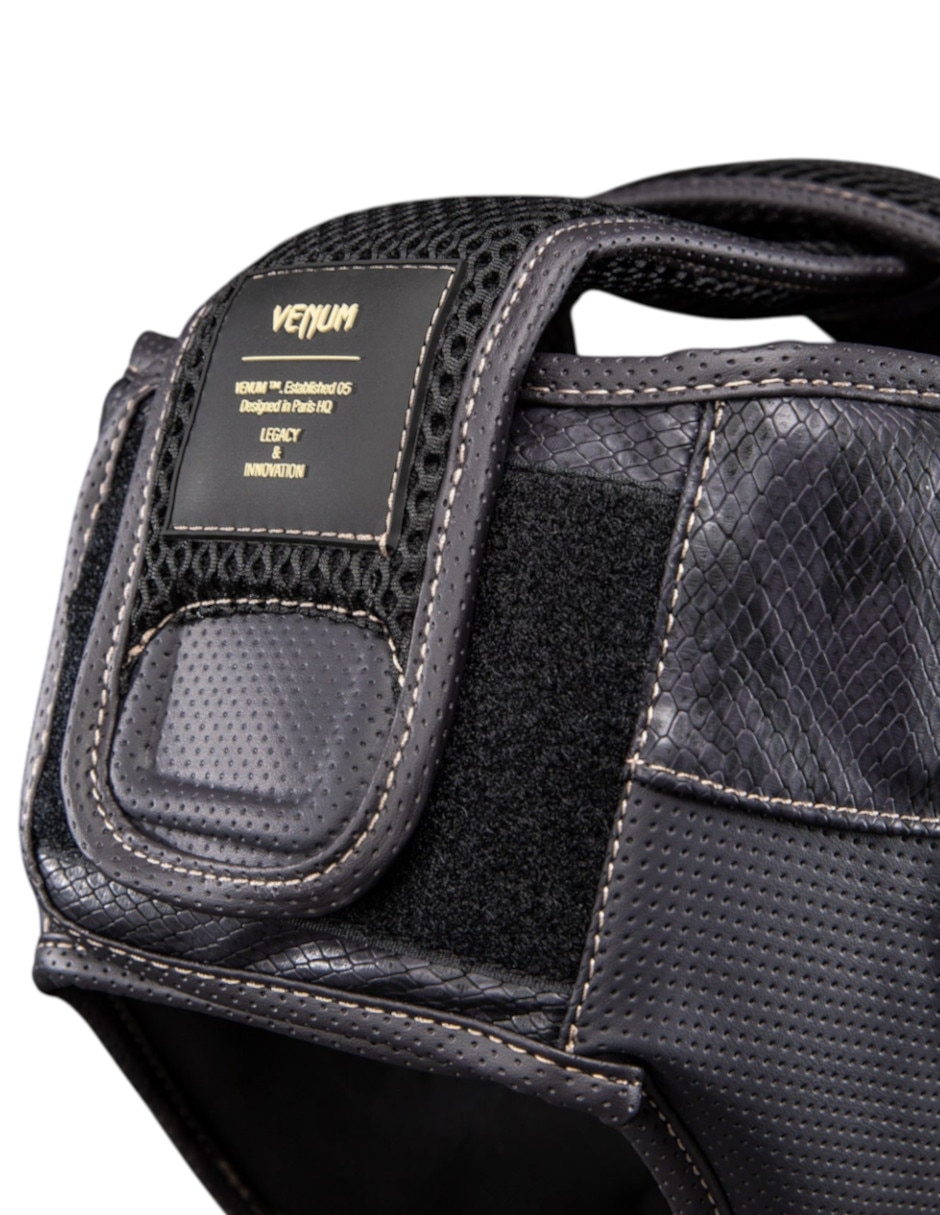 Careta deportiva Venum Evo para arte marcial Scales