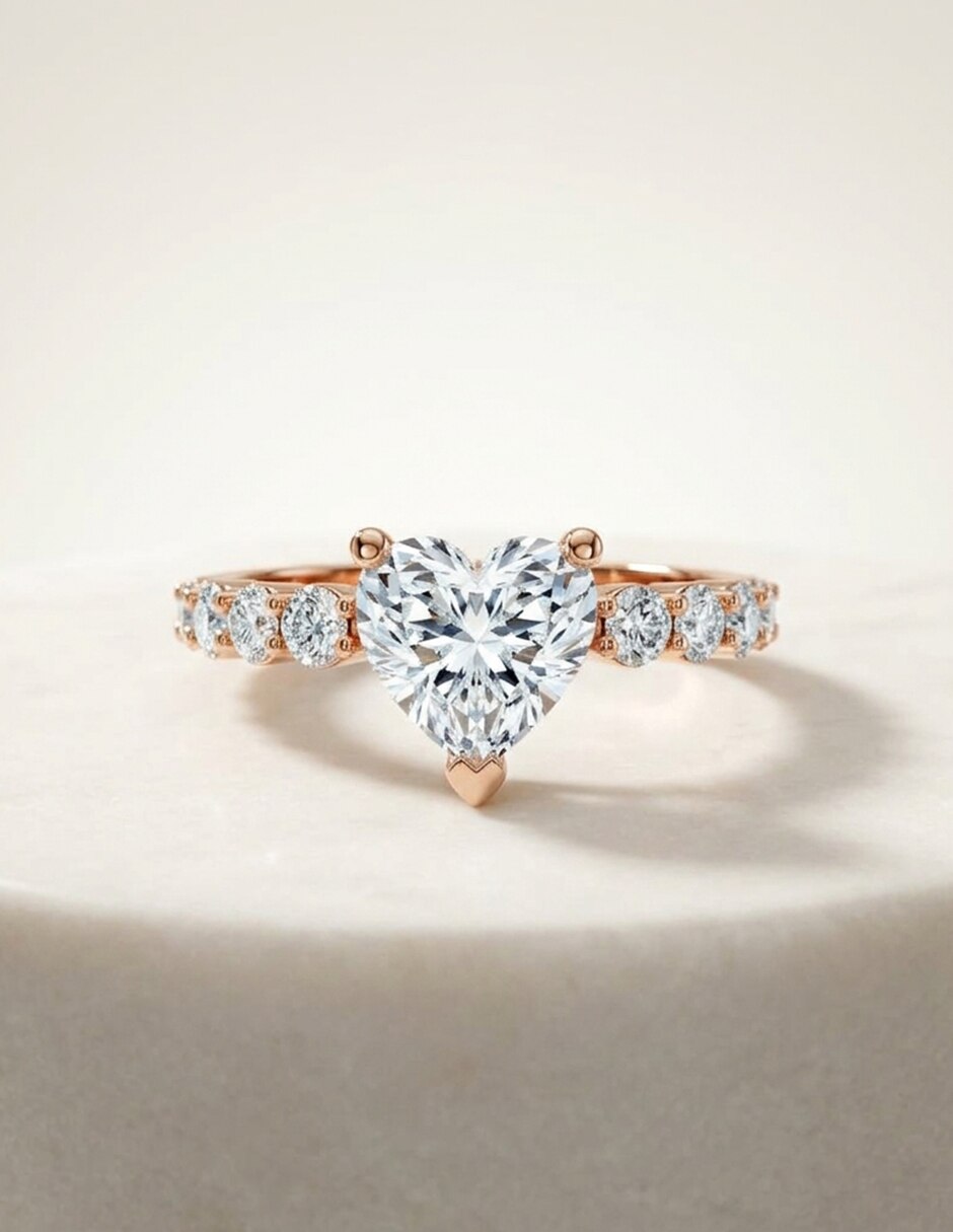 Anillo de compromiso de oro 18 k 8