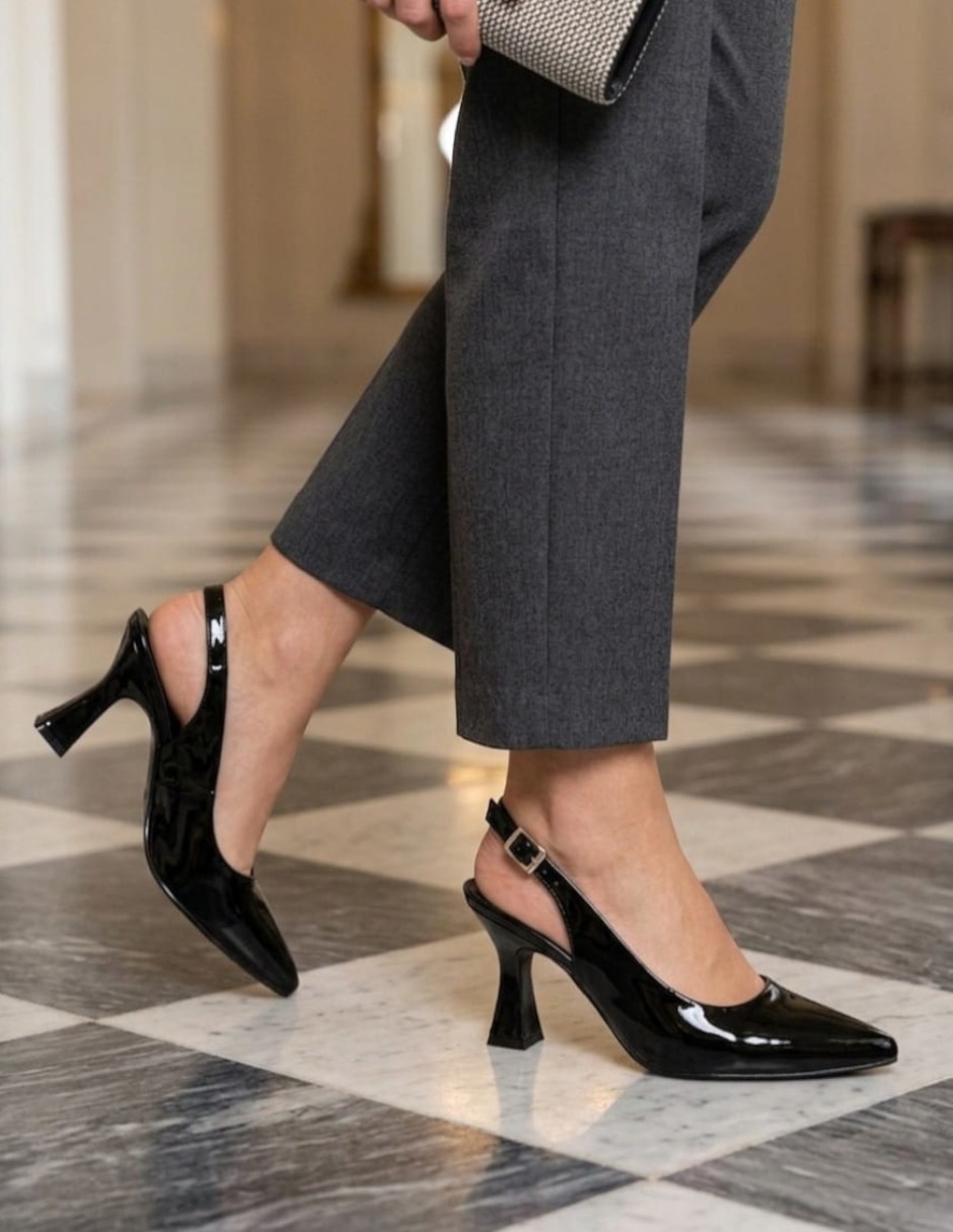 Zapatilla charol 3