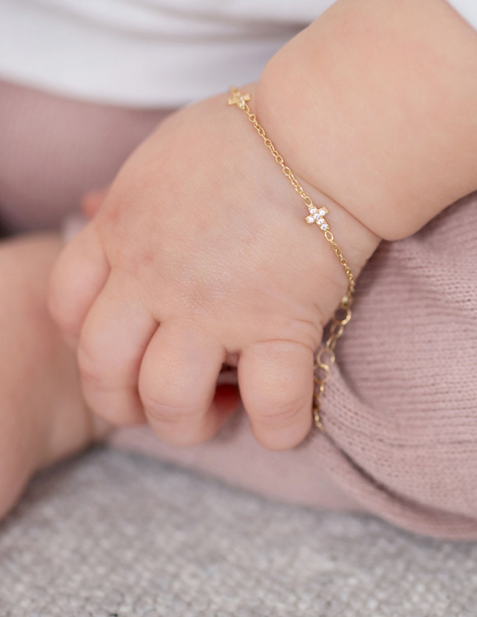 Pulsera de oro amarillo 14 k con acabado brillante 4