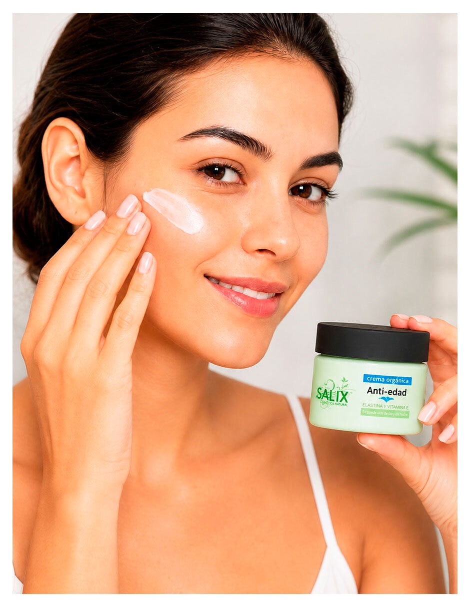 Set cremas facial recomendada prevenir signos de la edad de día y noche Salix Cosmetica Natural para todo tipo de piel
