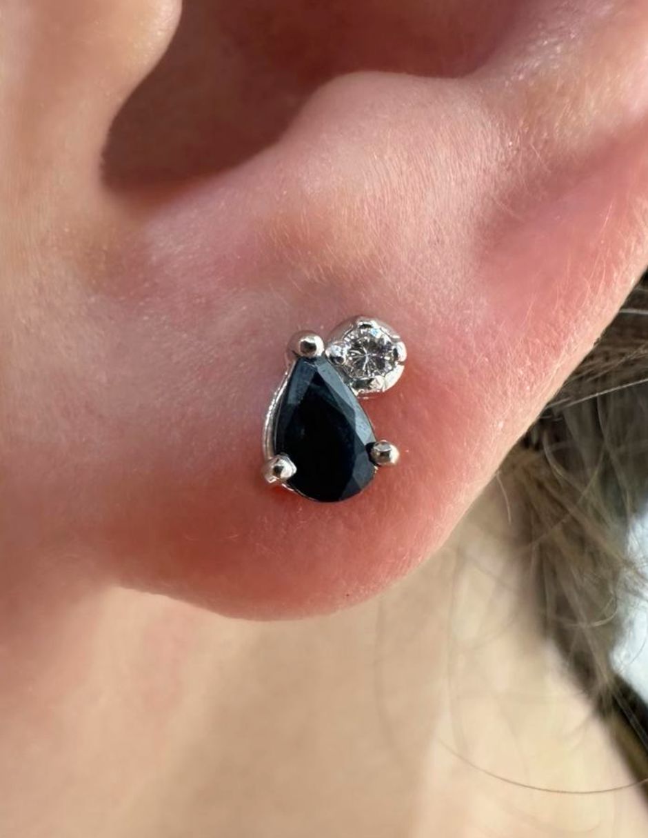 Broqueles de gota Idc de oro blanco 14 k con acabado brillante zafiro y diamante