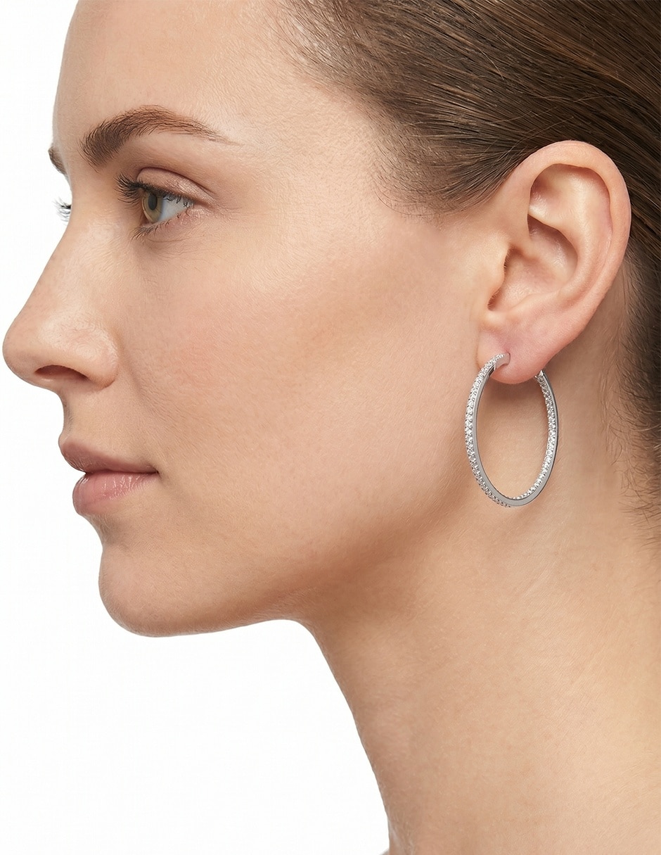 Arracadas Givenchy con acabado brillante