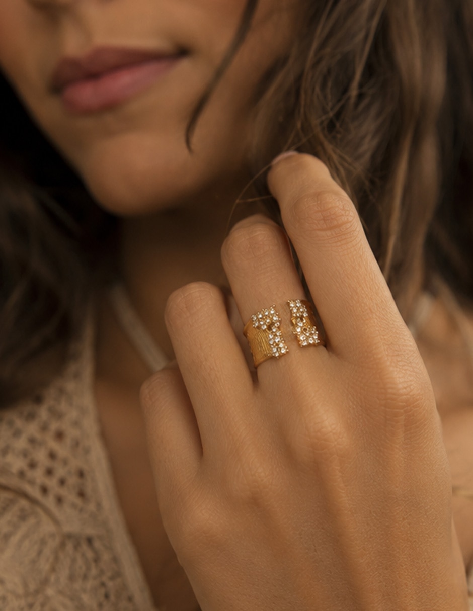 Anillo Aurelia de zirconia baño de oro 2