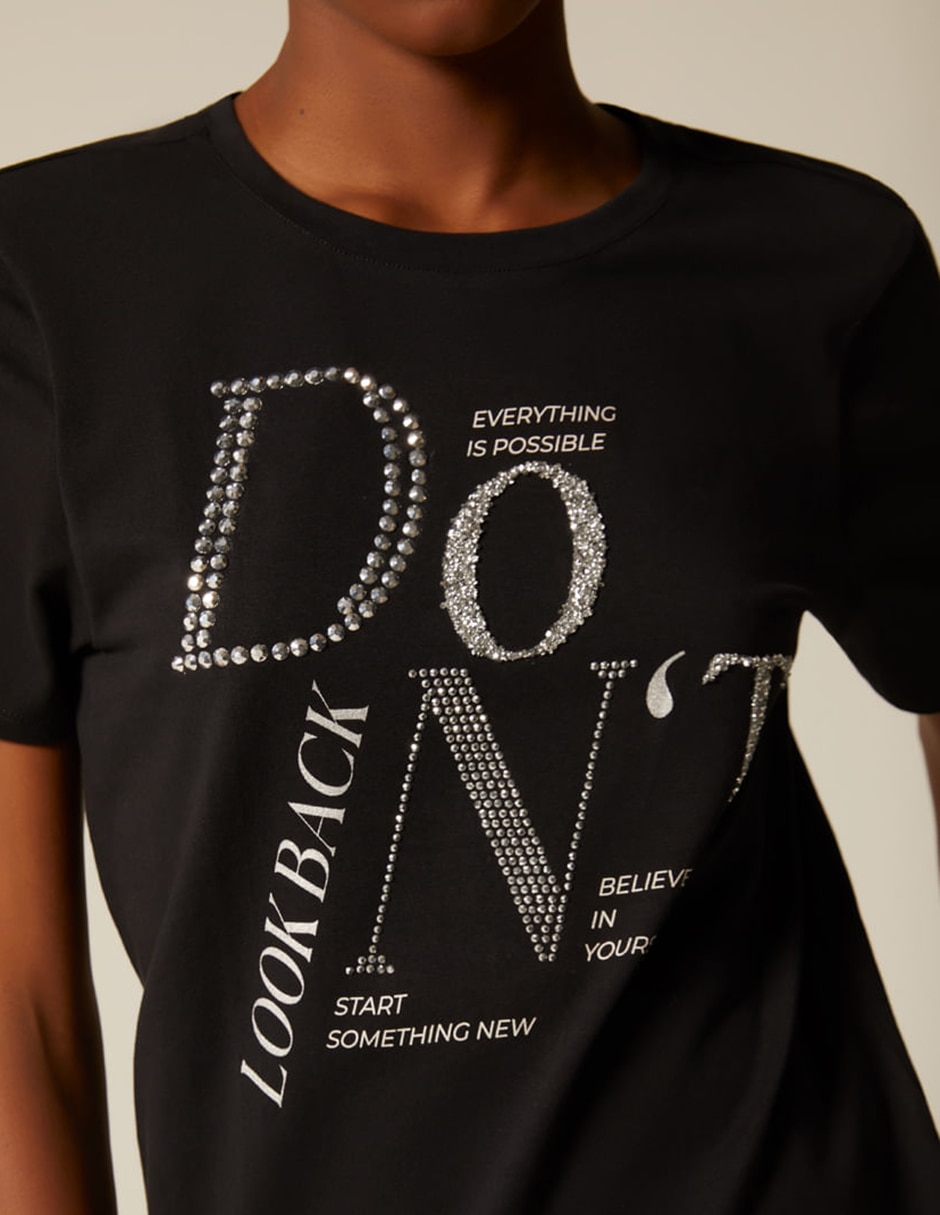 Playera manga corta don´t look back cuello redondo para mujer 5