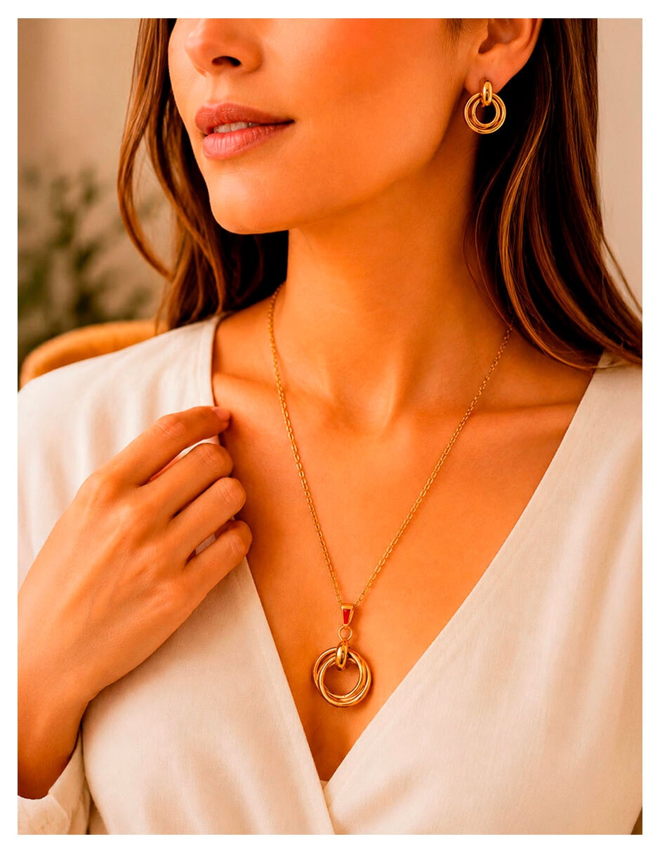 Set de collar y aretes Moon & Self 18 K