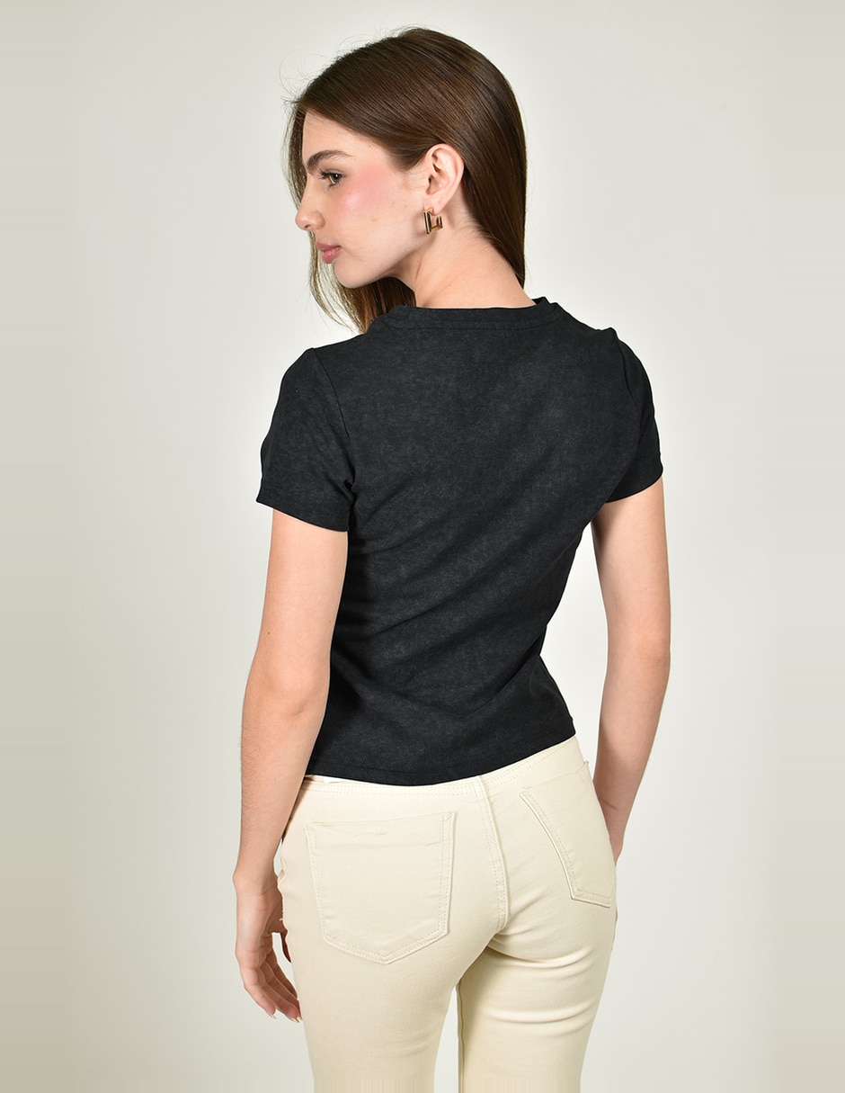 Playera manga corta cuello redondo para mujer 5
